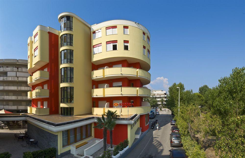 Hotel Esperia Alba Adriatica Esterno foto