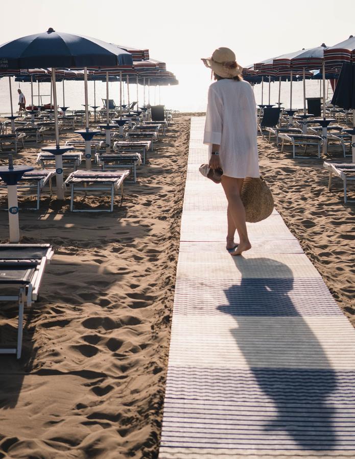 Hotel Esperia Alba Adriatica Esterno foto